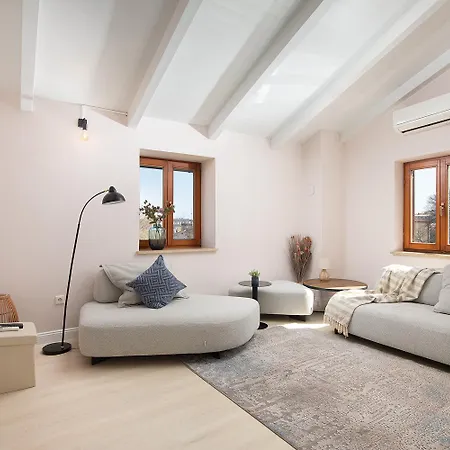 Casa Castel - Old Town House * פולה