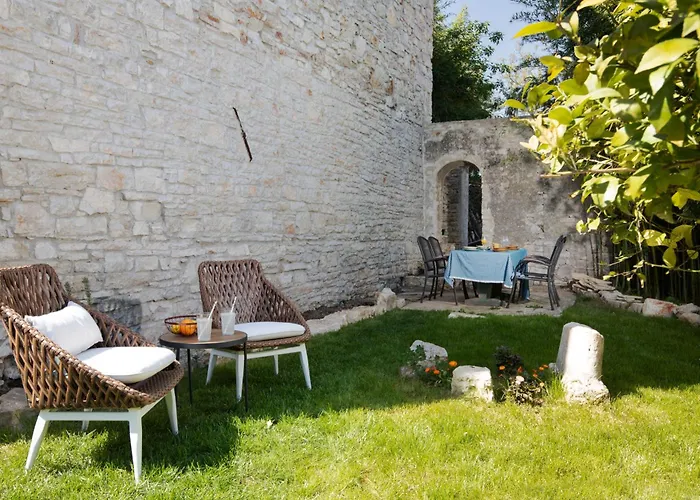 Feriehus Casa Castel - Old Town House