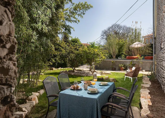 Casa Castel - Old Town House בית נופש פולה