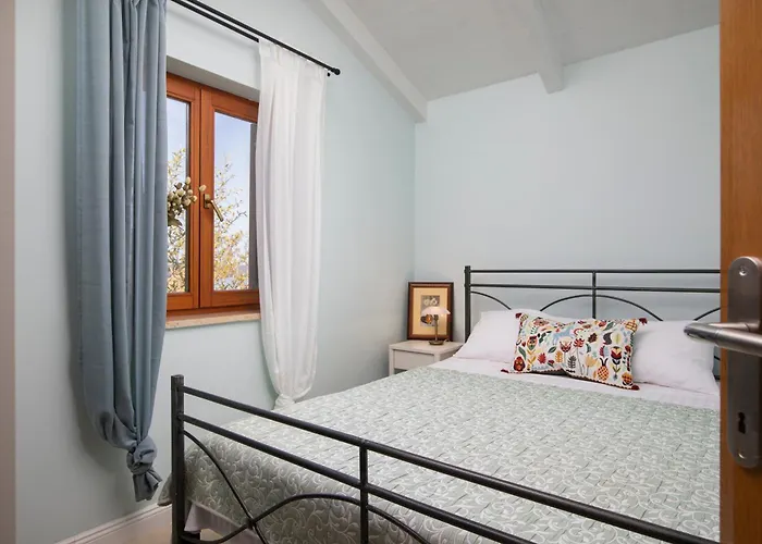 Feriehus Casa Castel - Old Town House *