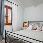 Vakantiehuis Casa Castel - Old Town House *