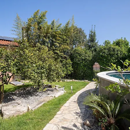 Semesterbostad Casa Castel - Old Town House Pula