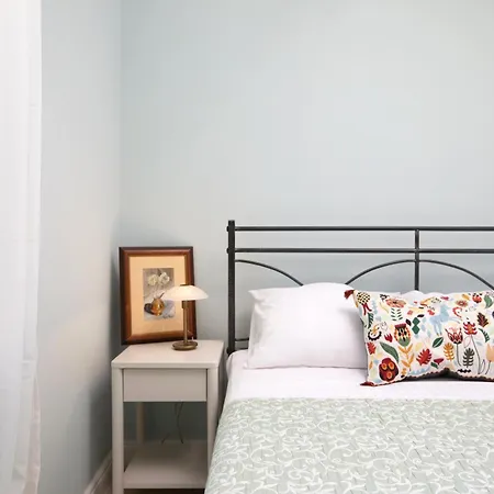 Casa Castel - Old Town House Semesterbostad